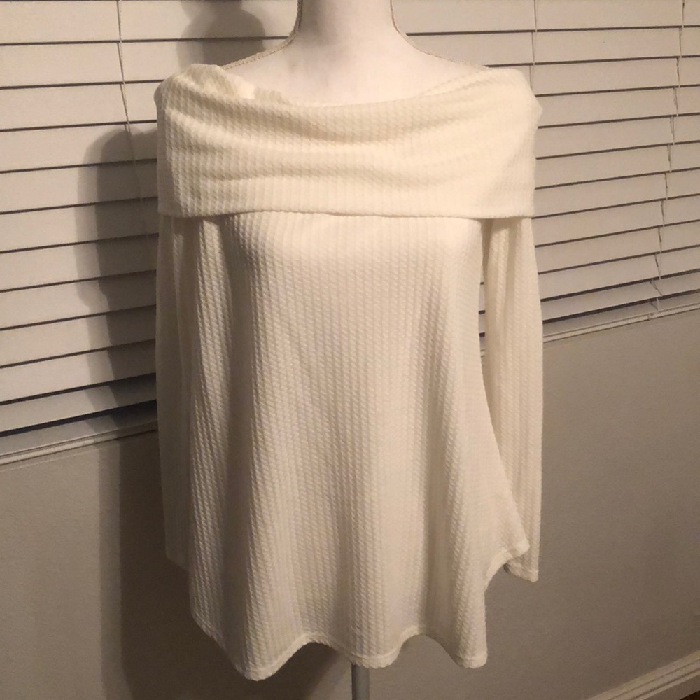 Off the shoulder thermal top